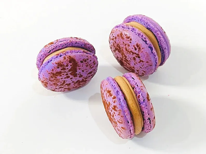 6 Pack chocolate hazelnut and dates macarons | ideal for celebratory events.