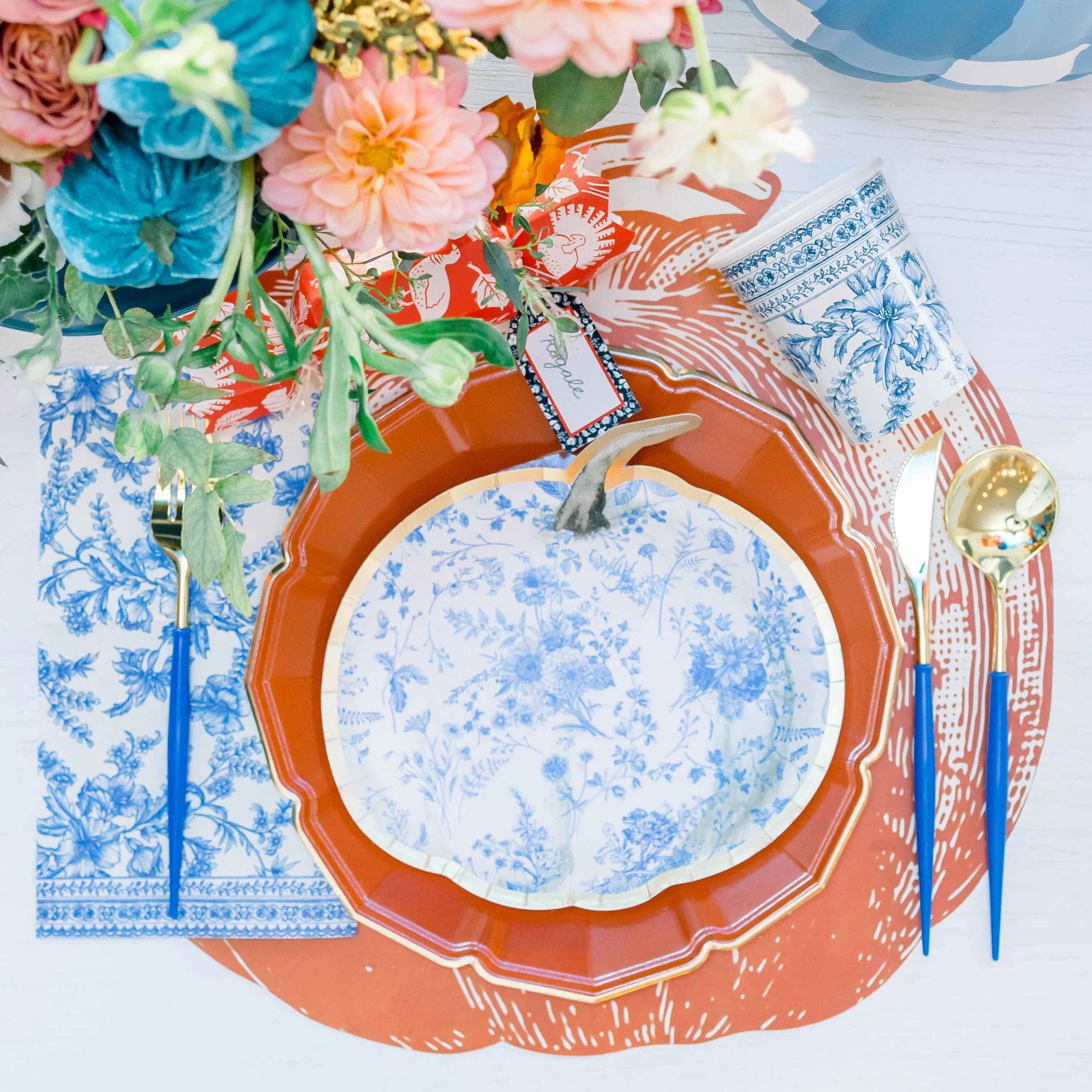 BLUE TOILE PUMPKIN PLATES