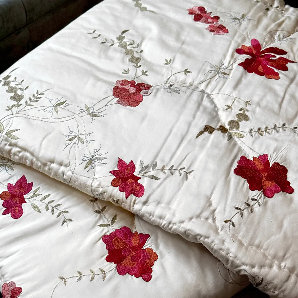 Claire Silk Quilt in Ivory