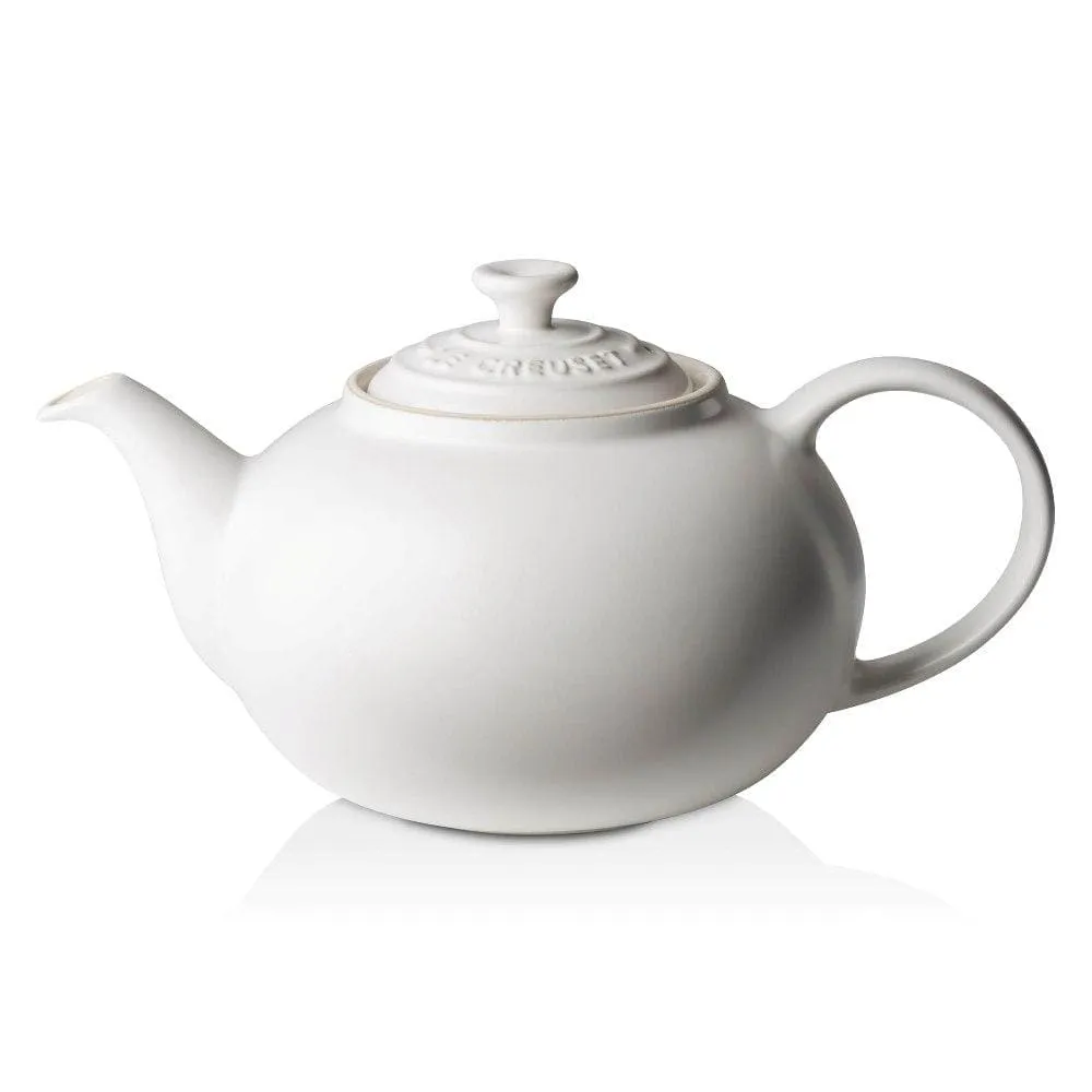 Le Creuset Stoneware Classic Teapot Cotton