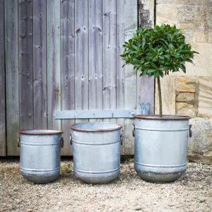 Malmesbury Planter