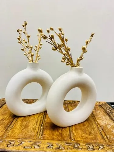 Manifested Decor - Ceramic Plain White Donut Vase for Home Decor, Elegant Style, Perfect for Living Room, Bedroom, Office & Wedding Decoration