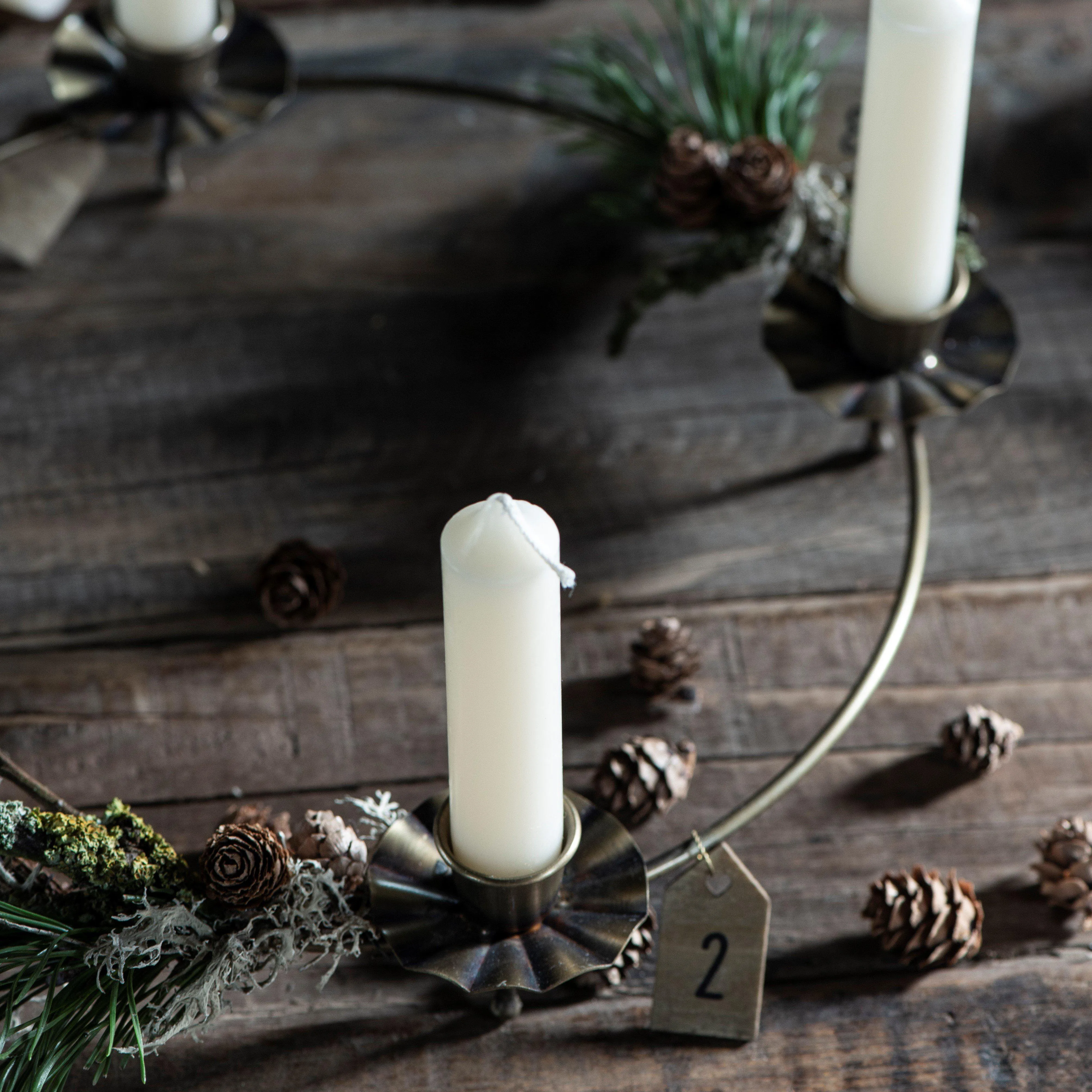 Simple Antique Brass Candle Holder Wreath