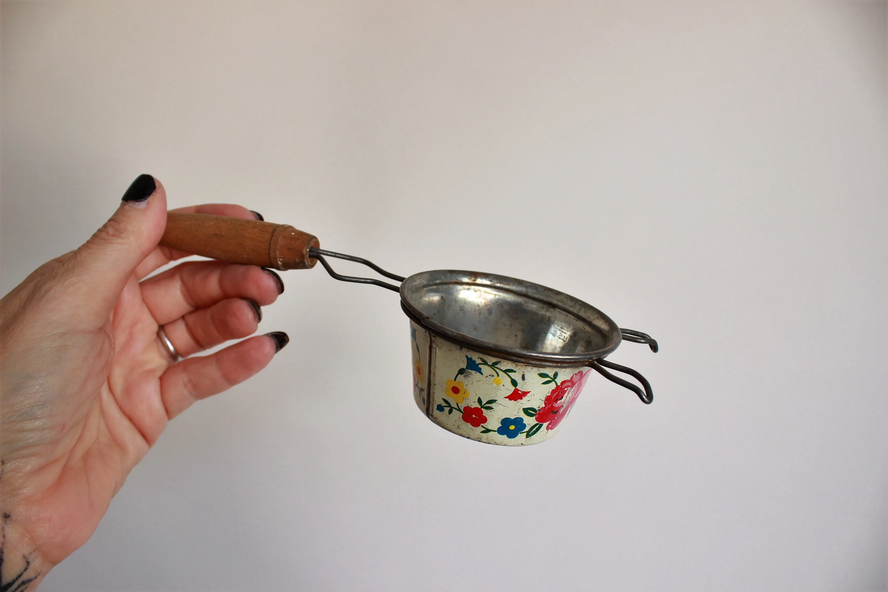 Vintage 1950s Ecko Tea Strainer